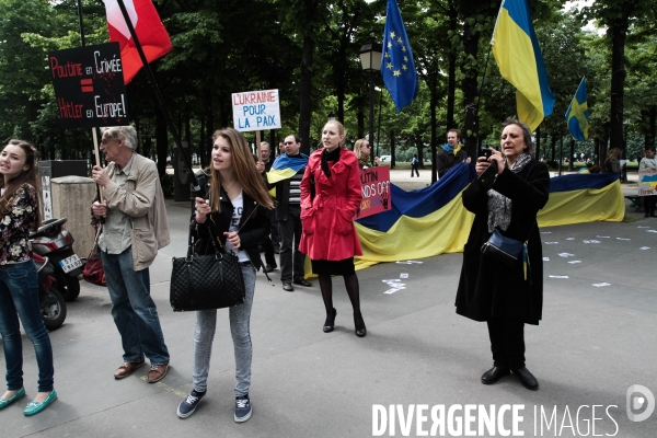 UKRAINE Manifestation parisienne contre Poutine