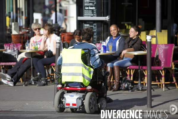 LUC se balade dans Paris (Episode 1)