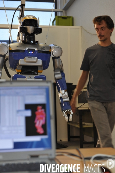 HRP-2 : robot humanoide au LAAS de Toulouse
