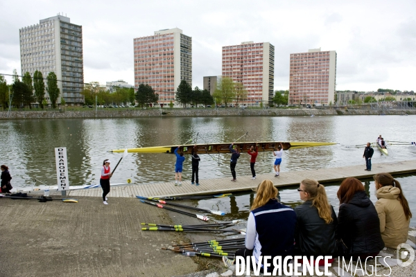 Illustration Avril 2014.Sur le plan d eau de la LianeRegates internationales  qui célebrent les 150ans de l aviron à Boulogne sur mer