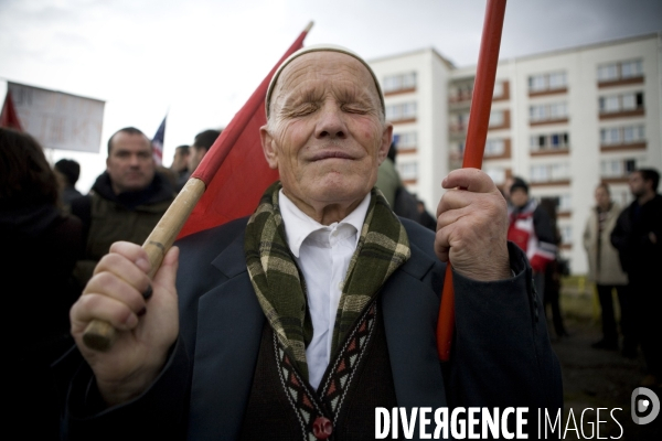 Kosovo : The road to independence