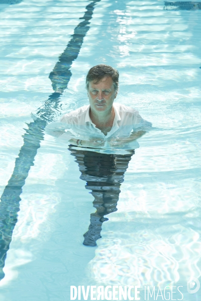 Sebastien bazin inaugure la piscine molitor