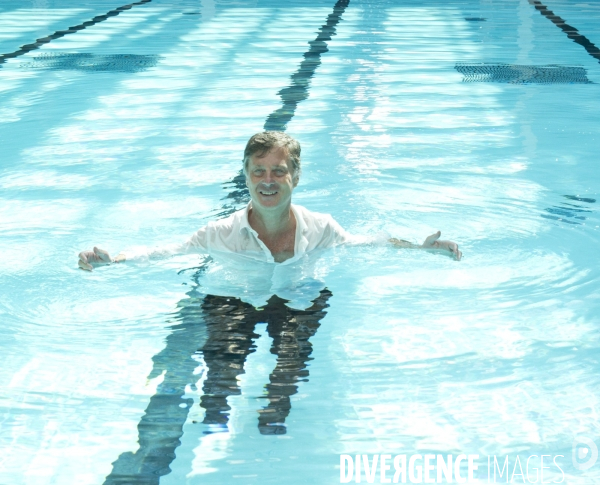 Sebastien bazin inaugure la piscine molitor