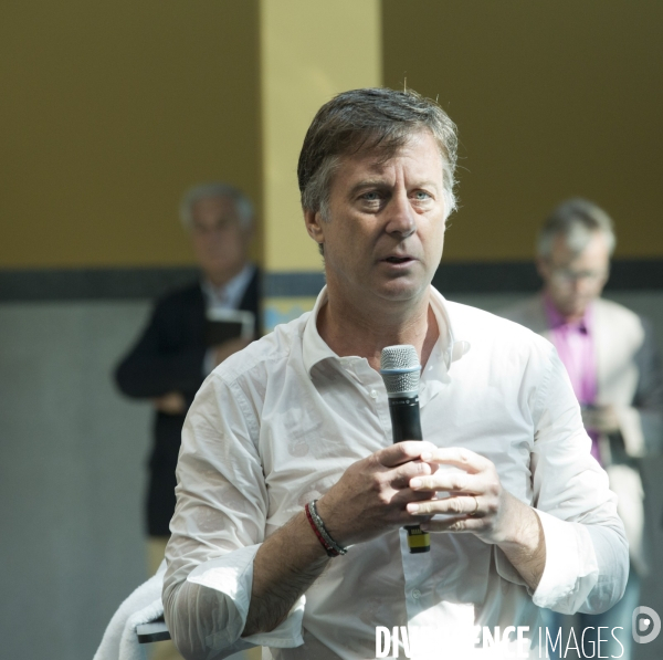 Sebastien bazin inaugure la piscine molitor