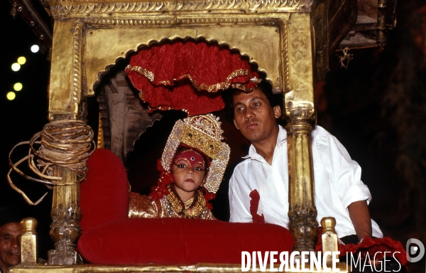 La KUMARI , déesse vivante du Népal