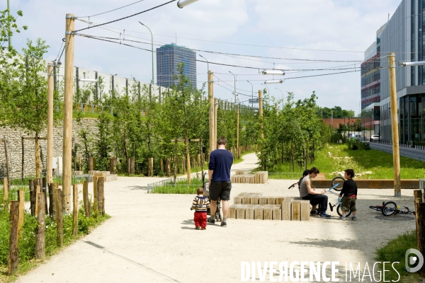 Paris plante sa premiere foret amenagee sur les delaisses du boulevard peripherique