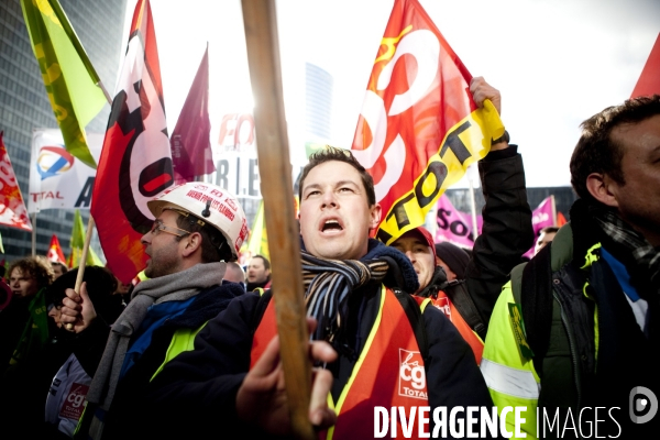 Manifestation des salariés de Total contre la fermeture du site de Dunkerque