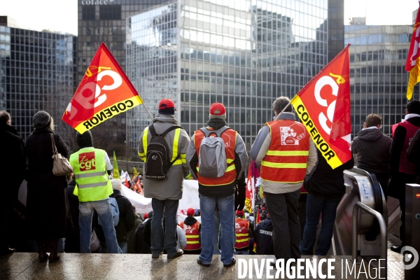 Manifestation des salariés de Total contre la fermeture du site de Dunkerque