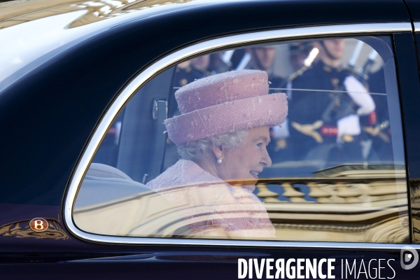 Visite d Etat de la Reine Elizabeth II à l occasion du 7Oème anniversaire du débarquement des forces alliées le 6 juin 1944 en Normandie.