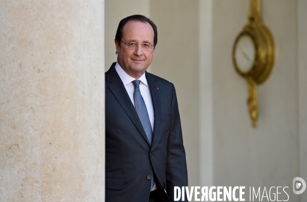 François Hollande reçoit la Reine Elisabeth II