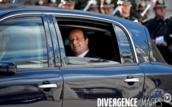 François Hollande reçoit la Reine Elisabeth II