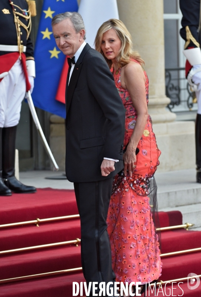 Diner d état à l Elysée en l honneur de la reine Elisabeth II