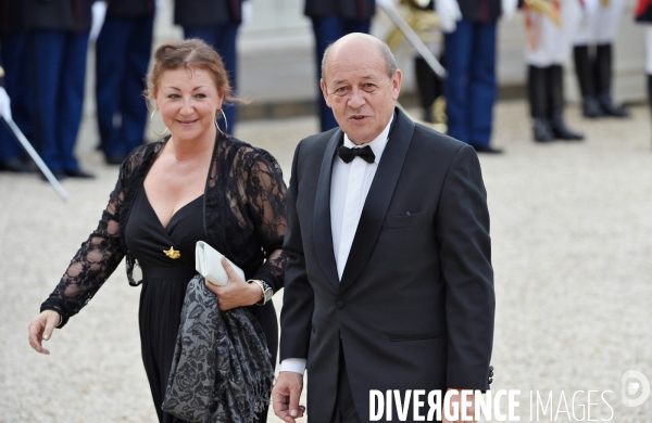 Diner d état à l Elysée en l honneur de la reine Elisabeth II