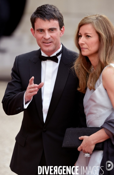 Diner d état à l Elysée en l honneur de la reine Elisabeth II