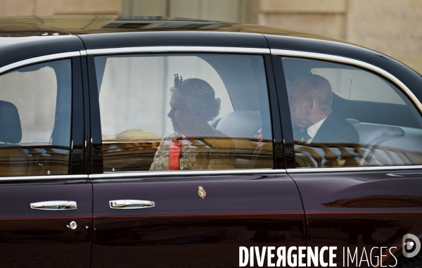 Diner d état à l Elysée en l honneur de la reine Elisabeth II