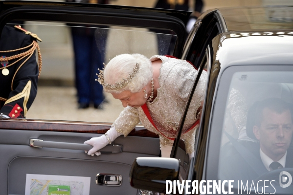 Diner d état à l Elysée en l honneur de la reine Elisabeth II