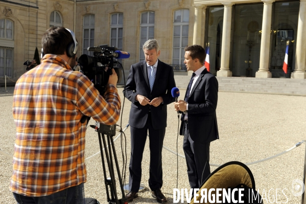 Réforme territoriale. Consultations de François HOLLANDE