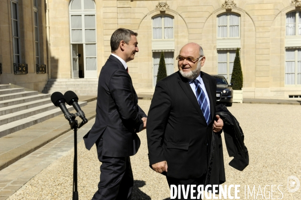 Réforme territoriale. Consultations de François HOLLANDE