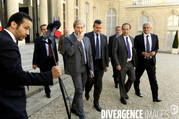 Réforme territoriale. Consultations de François HOLLANDE