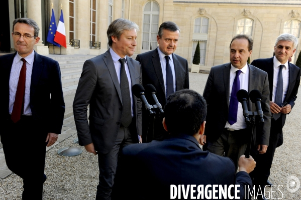 Réforme territoriale. Consultations de François HOLLANDE