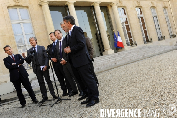 Réforme territoriale. Consultations de François HOLLANDE