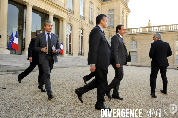 Réforme territoriale. Consultations de François HOLLANDE