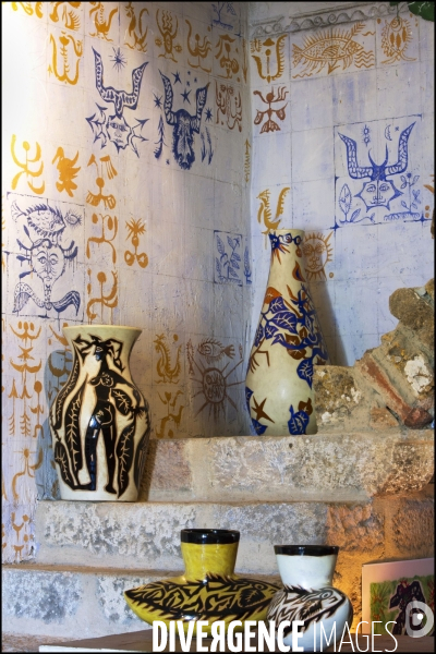 Le Musée-atelier de Jean LURCAT, le maître de la tapisserie moderne et créateur du  Chant du Monde , toujours habité par l âme de l artiste près de 50 ans après sa disparition.