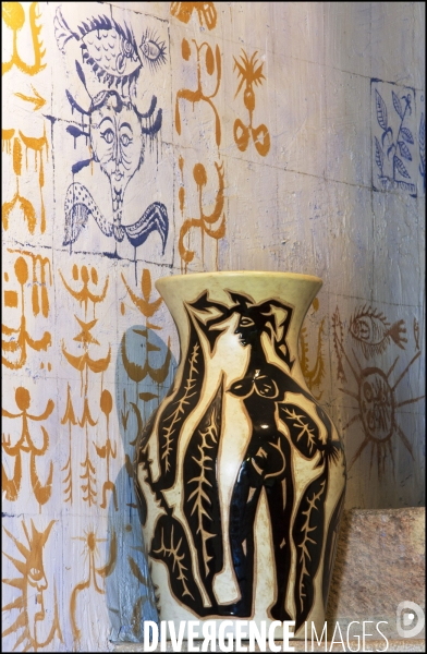 Le Musée-atelier de Jean LURCAT, le maître de la tapisserie moderne et créateur du  Chant du Monde , toujours habité par l âme de l artiste près de 50 ans après sa disparition.