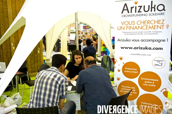 Le Salon des Solidarités.Arizuka accompagne par le crowfunding solidaire des projets associatfs,écologiques,de développement durable et environnementaux.