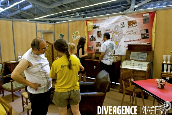 Le Salon des Solidarités..La ressourcerie de la gerbe, ONG humanitaire chretienne, à caracere social qui intervient au niveau national et international.