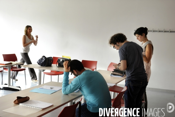 Micro-lycée d Amiens. Structure pour les élèves décrocheurs.