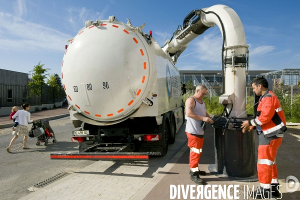 Le quartier numerique du Fort d Issy.Collecte des déchets ménagers effectuee par pneumatique