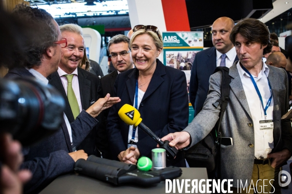 Marine Le Pen à Eurosatory