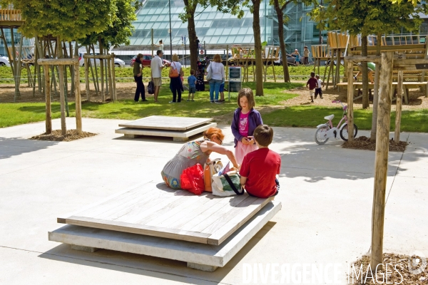 Inauguration de l  extension du parc Andre Citroen