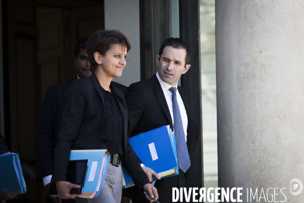 Reunion ministerielle sur la conference sociale.