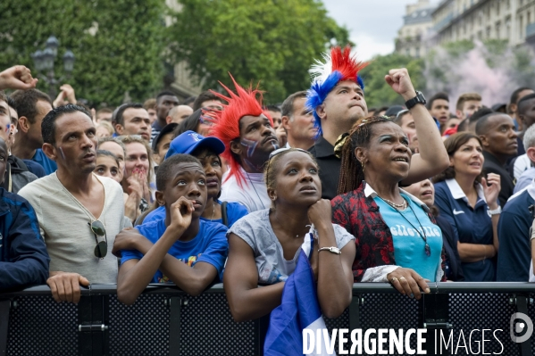 Coupe du Monde de football.France/Allemagne. Fans zone a l Hôtel de ville de Paris