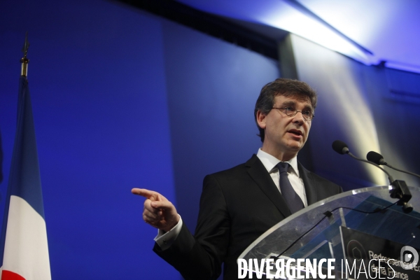 Arnaud MONTEBOURG, feuille de route pour le Redressement économique de le France