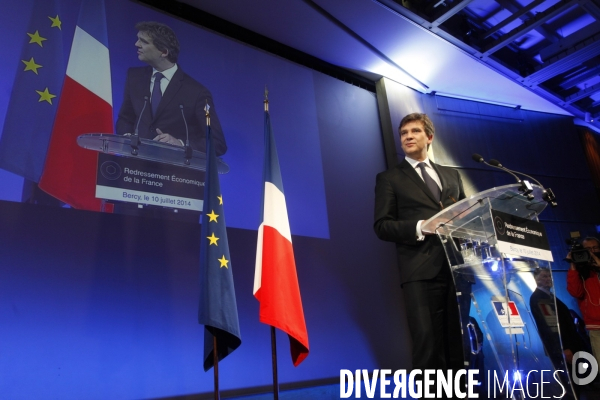 Arnaud MONTEBOURG, feuille de route pour le Redressement économique de le France