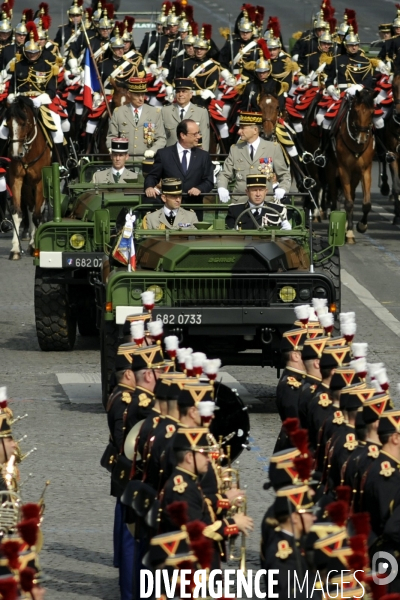 Défilé militaire du 14 juillet. Tribune officielle