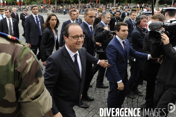 Défilé militaire du 14 juillet. Tribune officielle