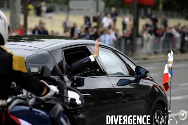 Défilé militaire du 14 juillet. Tribune officielle