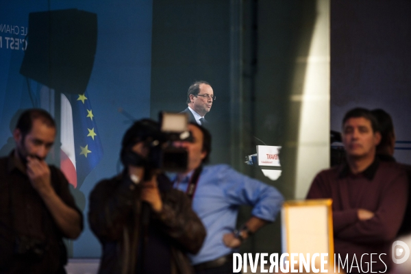 Hollande discours defense