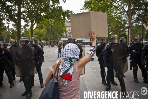 Manifestation propalestinienne interdit, en soutien aux habitants de Gaza.