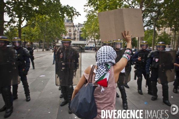 Manifestation propalestinienne interdit, en soutien aux habitants de Gaza.