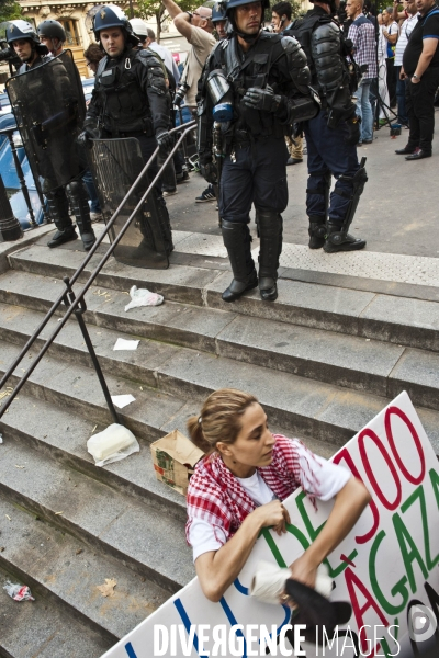 Manifestation propalestinienne interdit, en soutien aux habitants de Gaza.