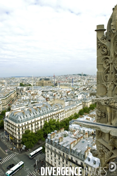 Illustration  Juillet 2014.Vue aerienne de Paris