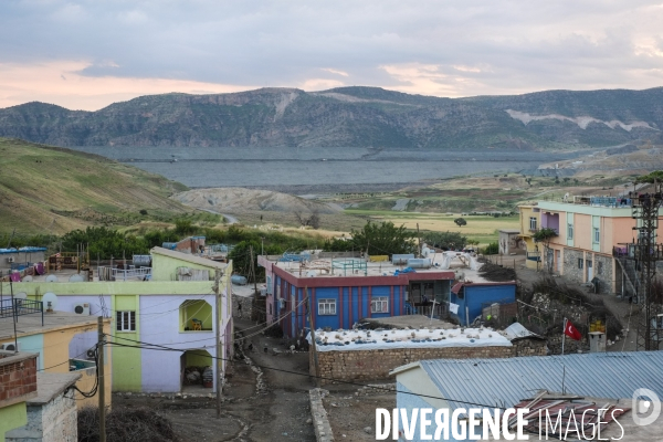 La construction du barrage d Illisu, Turquie