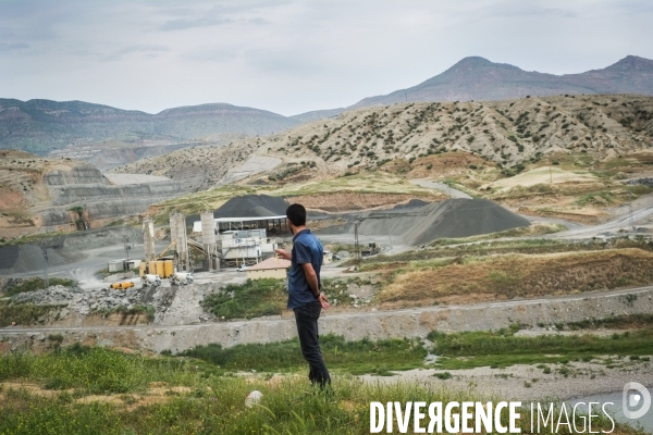 La construction du barrage d Illisu, Turquie