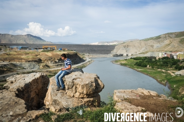 La construction du barrage d Illisu, Turquie