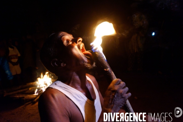 Made in TOGO : Danses sur le feu des KOTOKOLI